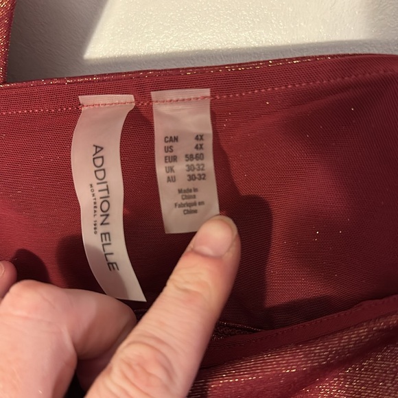 Maroon Bikini with Gold Sparkle - Picture 5 of 8